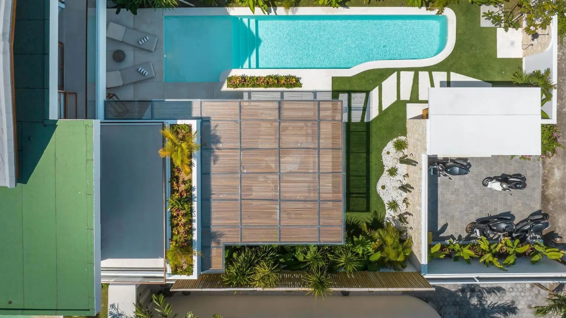 Umalas Escape - Premier 3Br Tropical Villa Steps From Canggu