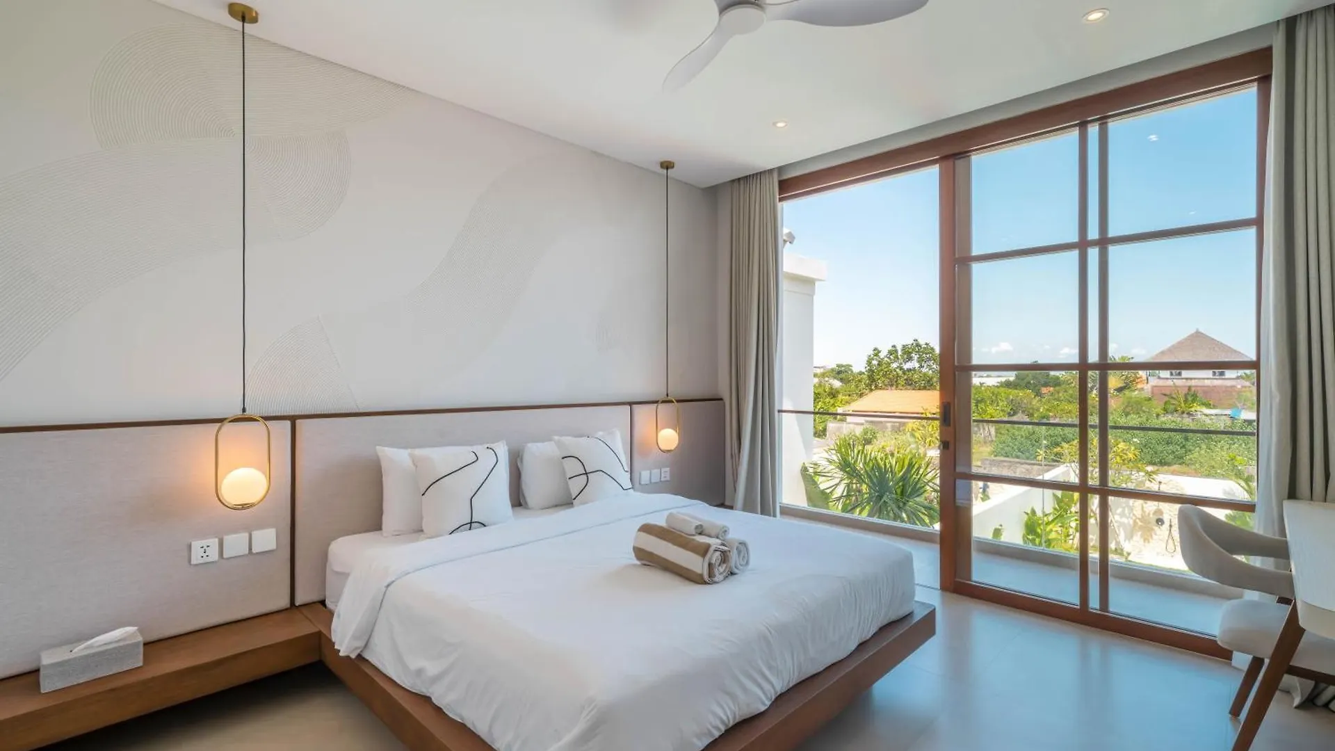 Umalas Escape - Premier 3Br Tropical Villa Steps From Canggu